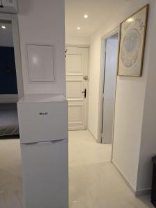 LAlphonse l Near the Port l Shellter Rentals