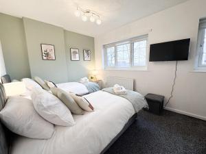 Cozy 2 Bed - Free Parking, Great Location by Vista Stays Short Lets Manchester