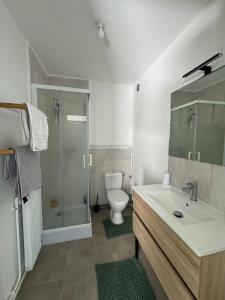 Appartements Superbe Appart de 4 Chambres, Moderne et Spacieux : photos des chambres