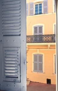 Studio SEVO l Central l Shellter Rentals