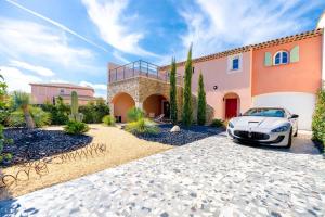 Villa Les Mures l Pool & Garden l Shellter Rentals
