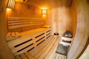 Kociewska Polana - domki nad jeziorem