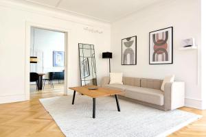 Huge modern & central 2BR loft