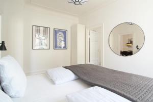 Huge modern & central 2BR loft