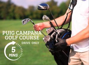 Modern 3 bedroom house with a pool - By Welcomely