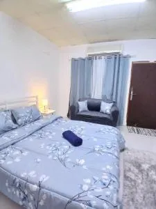 Al Ain Blue - Al 'Ayn Al Ain Blue - Al 'Ayn