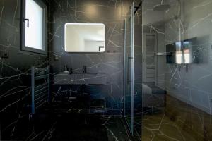 LX133 Villa jardin, piscine privée et calme absolu