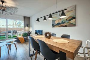 Beachfront apartments for 12 guests in Alicante - By Welcomely