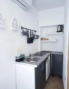 Private bedroom with bathroom - 波利察