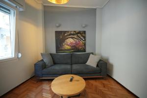 Cozy Exarcheia, 1 BDRM central Apartment