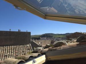 San Nicolò Holiday Home