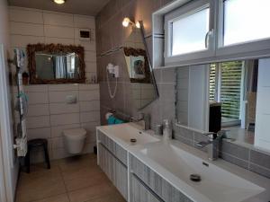B&B / Chambres d'hotes Le Clos des Pommiers : photos des chambres
