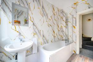 -RE15CFA- For Relaxed and Cosy stay with Free Parking