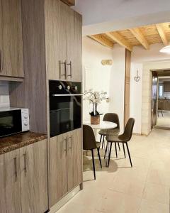 Julias cottage