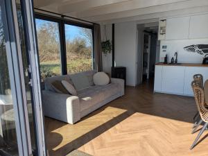 Surla Houseboat "Walvis" Kagerplassen