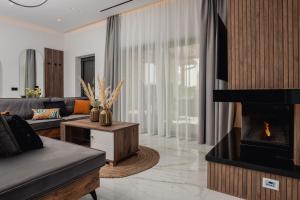 Villa Llaha Gabrijela - Luxurious Private Escape with Pool in Nature - By Villa Mana Gers