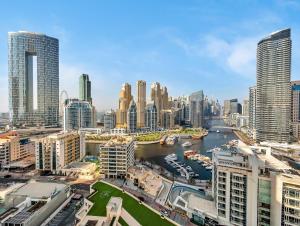 Luxury 4BR - Full Marina View - High Floor Bliss