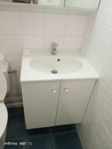 Appartements Grand Studio 25 min Paris Porte Maillot : photos des chambres