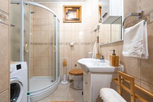 Handmade house Rijeka Crnojevica