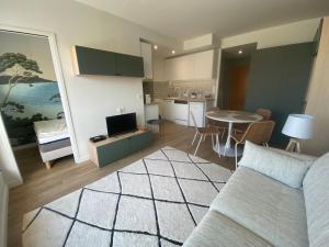 Studio Cabine Bord de Mer avec WiFi et Parking - FR-1-374-234