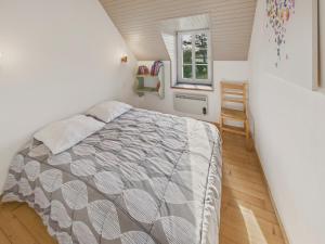 Maisons de vacances Agreable maison avec grand jardin pour 4 : photos des chambres