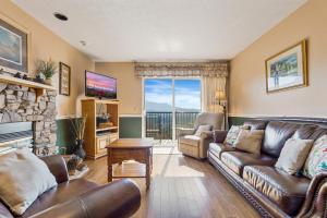 Cobbly Nob Cove #105