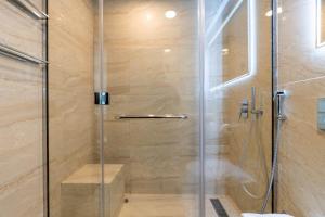 Stylish and Central 1 BD in Downtown Dubai