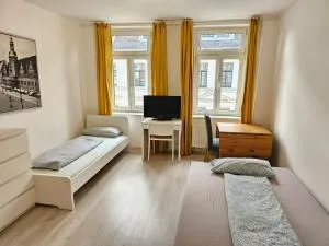 Leipzig Lindenau - Haus mit 3 Ferienwohnungen im Westen - Lipsia