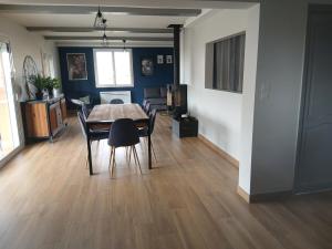 Maisons de vacances Maison avec terrasse Davezieux : photos des chambres