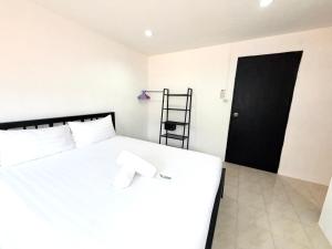 Patong Canal Villa 307