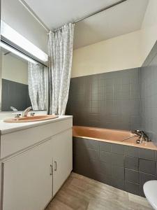 Appartements L'Emailleur studio cosy et tout equipe : photos des chambres