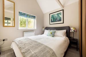 Robins Nest, 1 bedroom near Wimbledon