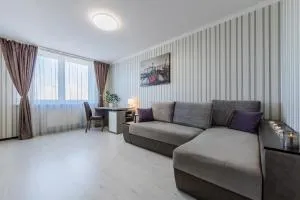 1-к Люкс в 2 мин від м Чернігівська - 布罗瓦里