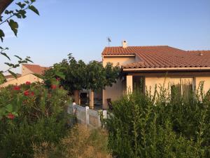 Grande Maison au bord du lac Salonique