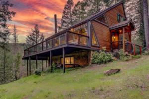 Lakefront Chalet Nevada City