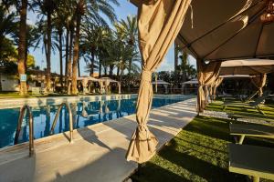 El Oasis Villa Resort