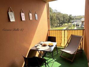 Appartements Corsica Bella 87 T2 Cosy piscines proche plage : photos des chambres