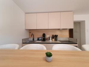 Zartenbach Suite Two