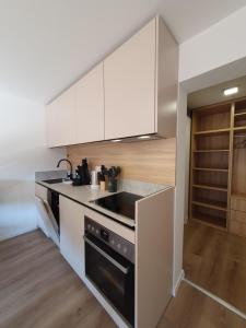 Zartenbach Suite Two