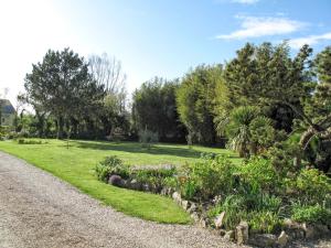 Maisons de vacances Holiday Home Le Pre Sale by Interhome : photos des chambres