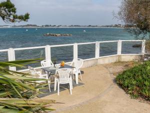 Maisons de vacances Holiday Home Kichen ar Mor by Interhome : photos des chambres