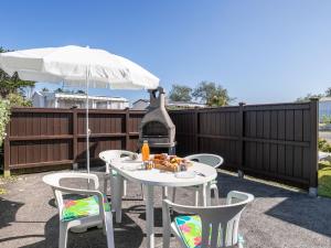 Chalet Petit Chalet à la Plage by Interhome