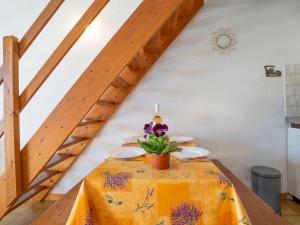 Apartment Le Pin by Interhome