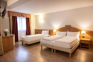 Superior Quadruple Room room in Golf Hotel