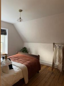 Chapel Cottage- Coastal Somerset Retreat