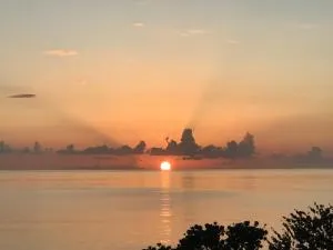 Coastal Haven -Oceanfront Escape - Orange Bay