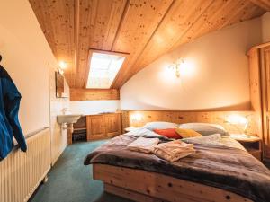 Apartment Tuenta by Interhome