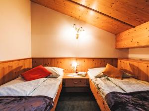 Apartment Tuenta by Interhome