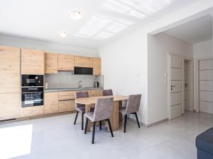 Apartment Sunny Pool by Interhome