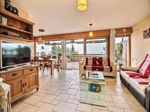 Apartment Carving R02 by Interhome